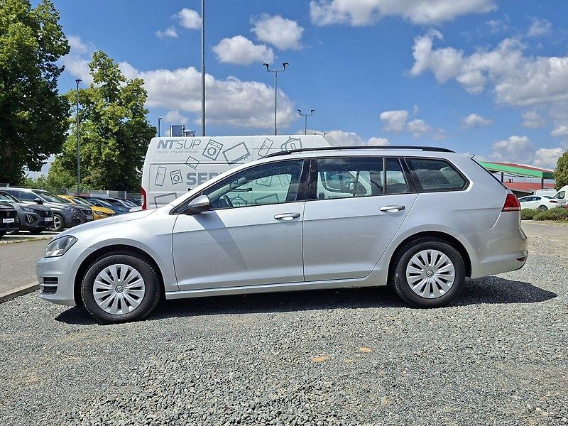 Volkswagen Golf 1,6 TDI 110k M5 - fotka 4 z 25