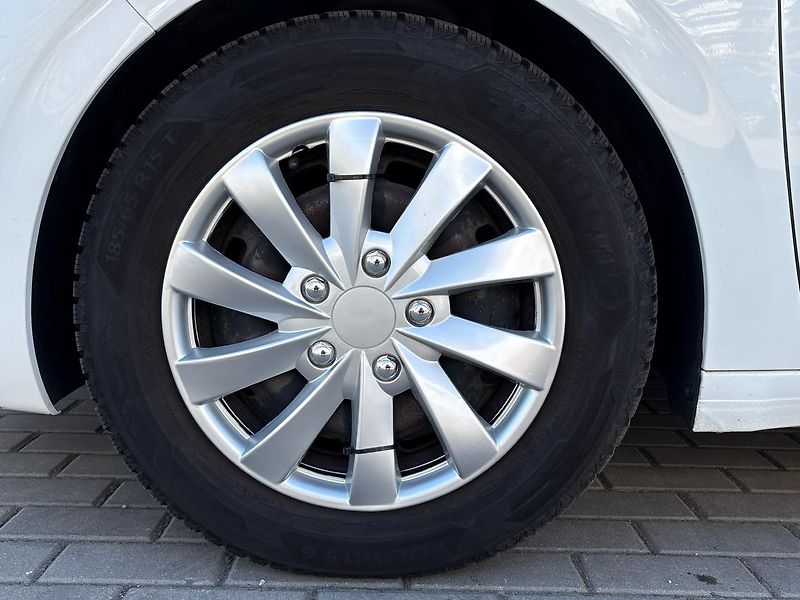 Peugeot 208 (2013) 1.6 e-HDI  - fotka 8 z 14