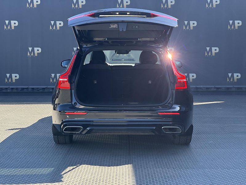Volvo V60 (2020) 2,0 T8 4X4, Recharge, Polestar - fotka 9 z 47