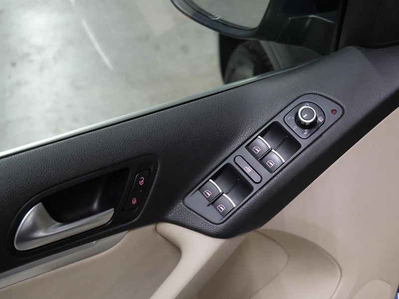 Volkswagen Tiguan - fotka 12 z 25