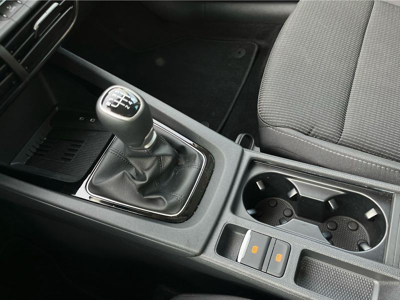 Škoda Octavia 1.5 TSI 85 kW SELECTION - fotka 19 z 28