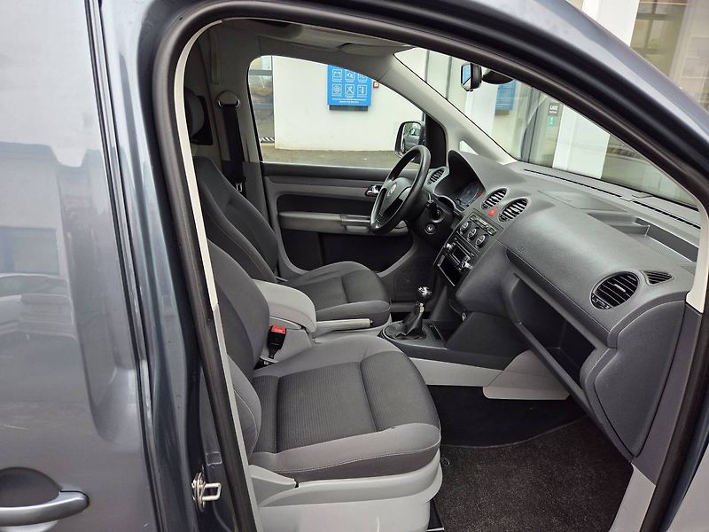 Volkswagen Caddy (2010) 1.9 TDI 4x4 - fotka 24 z 25
