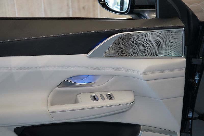 Xpeng G9 (2026) DEMO / SUPER CENA / AWD Perfor - fotka 16 z 56