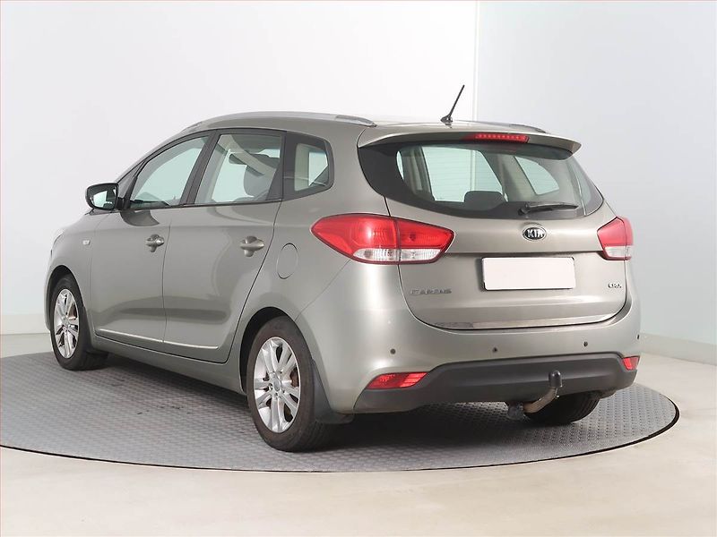 Kia Carens (2013) 1.7 CRDi, Tempomat - fotka 4 z 16