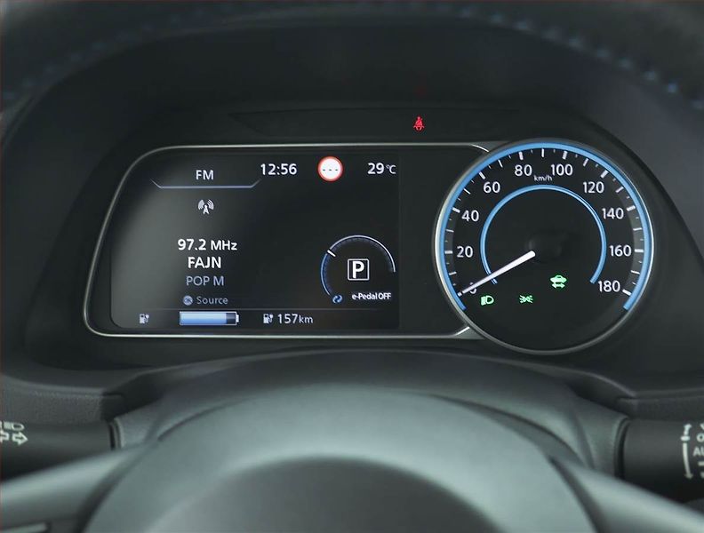 Nissan Leaf (2021) 40 kWh, SoH 93%, Automat - fotka 11 z 18