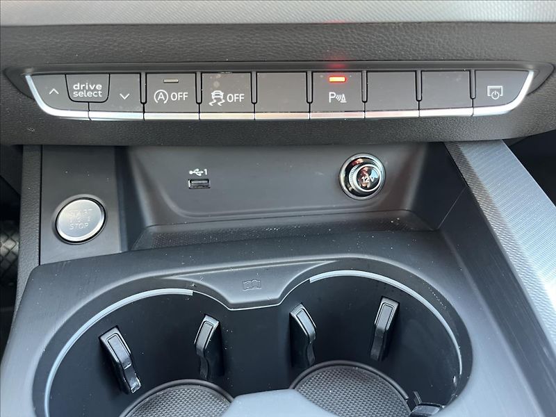 Audi A5 2.0 SPORTBACK 40 TDi 4x4 S-TRO - fotka 22 z 56