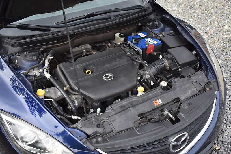 Mazda 6 2,5 16V DYNAMIC SPORT,1.MAJ - fotka 18 z 19