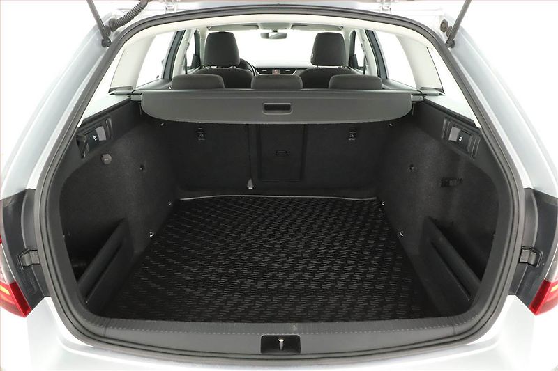 Škoda Octavia (2019) Style 2.0 TDI, 4X4, Automat - fotka 18 z 20