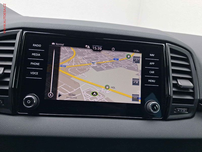 Škoda Karoq (2024) 1.5 TSi, 1.maj,ČR, SportLine - fotka 16 z 20
