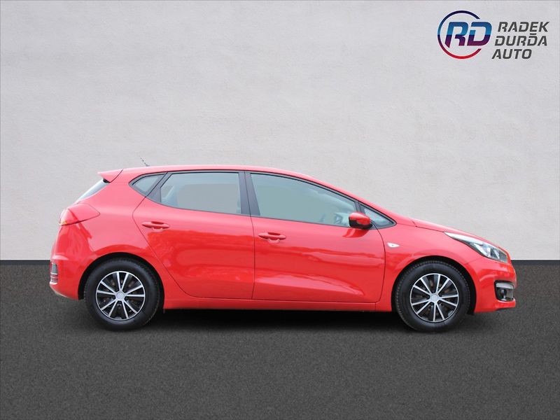 Kia Ceed 1,4 i  NOVÉ V ČR - fotka 4 z 21