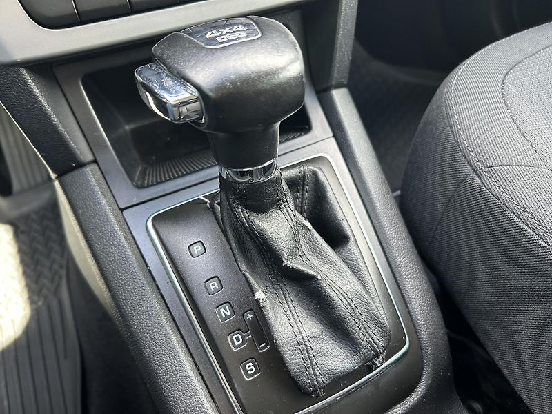 Škoda Yeti (2011) 2.0 TDi 103 KW DSG 4x4 - fotka 21 z 34