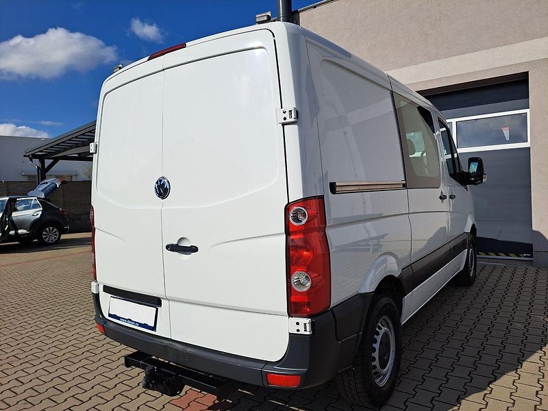 Volkswagen Crafter (2014) 2.0 TDI, 7 míst - fotka 10 z 31