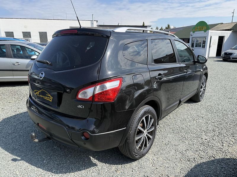 Nissan Qashqai 1.6 DCI 4x4 7 MÍST - fotka 6 z 13