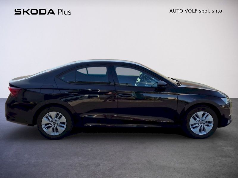 Škoda Octavia (2026) Liftback Selection 1.5 TSI 85 - fotka 8 z 31