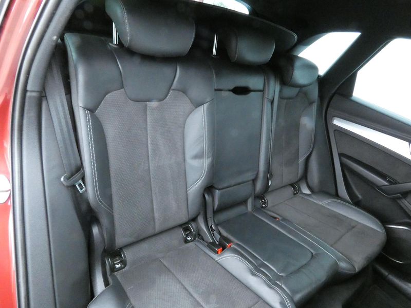 Audi Q5 2.0 TDI 140 KW quattro - fotka 28 z 28