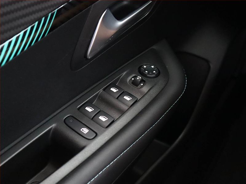 Peugeot 208 (2021) 1.2 PureTech, ČR,1.maj - fotka 18 z 19