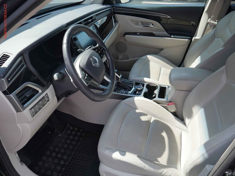 SsangYong Korando (2021) 1.5, 2.maj,ČR, STK5/28 - fotka 9 z 16