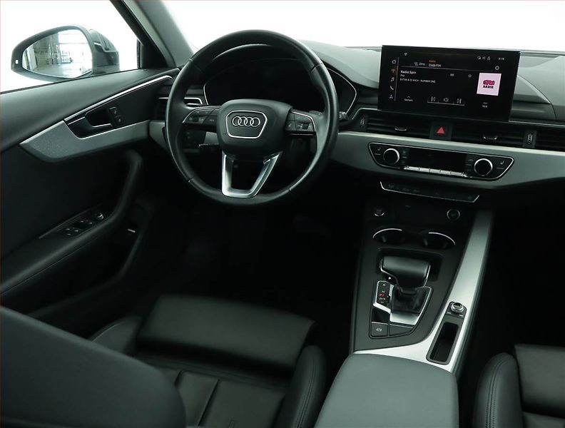 Audi A4 (2022) 2.0 TDI - fotka 7 z 17