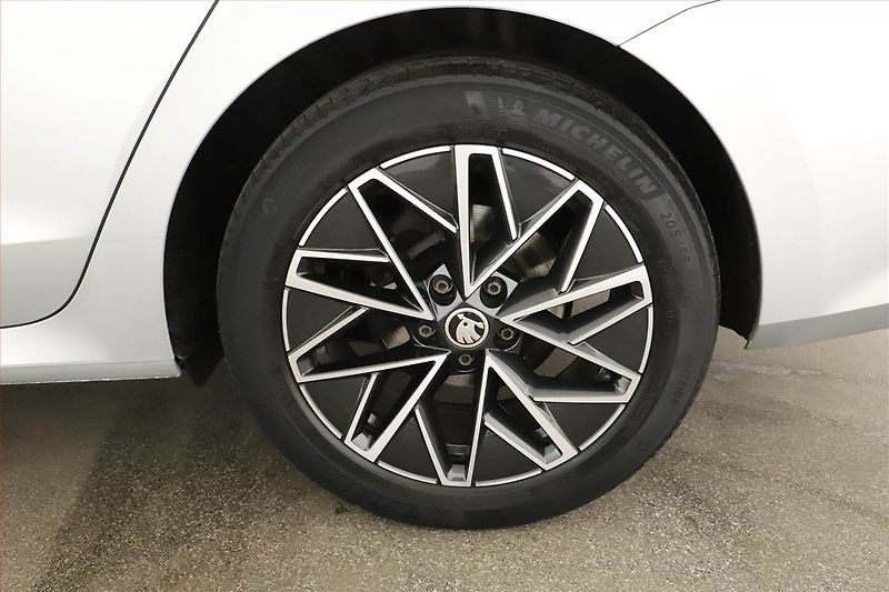 Škoda Octavia (2021) Style 2.0 TDI, Automat, ČR - fotka 12 z 19