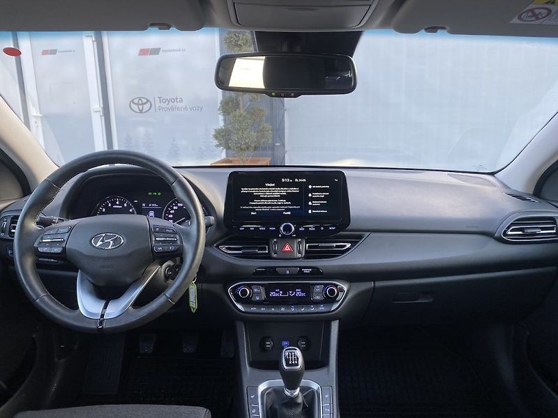 Hyundai i30 1.5TGDi, ČR-1m, Family Smart - fotka 12 z 33