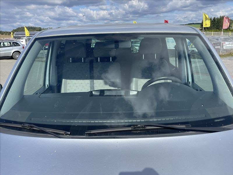Volkswagen Transporter 2,0 TDI 103kw LONG 6míst Klima - fotka 21 z 40