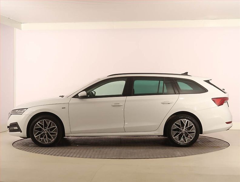 Škoda Octavia (2023) Ambition 2.0 TDI, Automat - fotka 3 z 30
