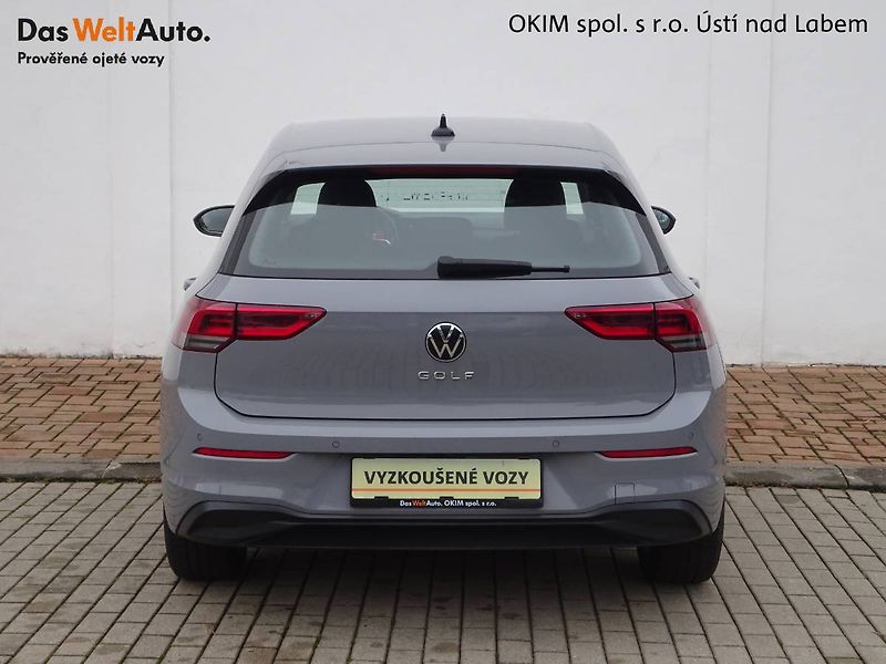 Volkswagen Golf (2021) 1,0TSi /81kW Life - fotka 24 z 29