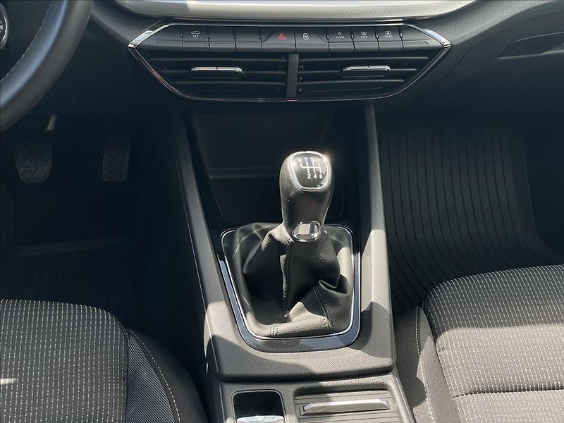 Škoda Octavia 2,0 TDI Combi Ambition Plus - fotka 12 z 22