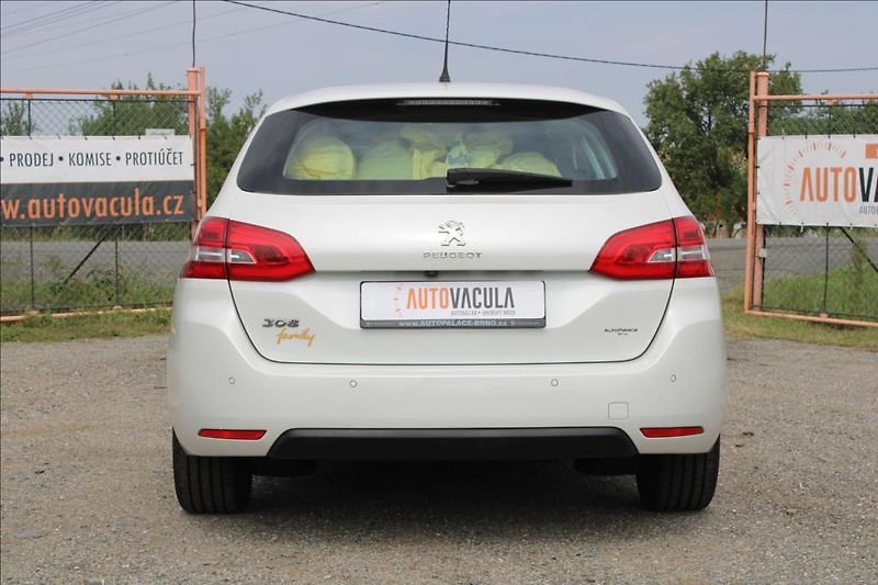 Peugeot 308 1,6 HDi  1.maj.,ČR,73.469km - fotka 6 z 24