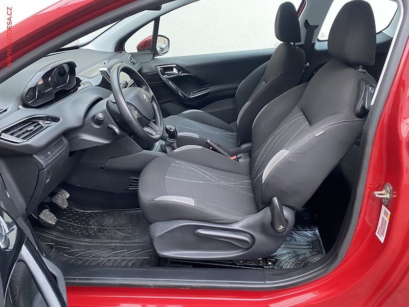 Peugeot 208 (2013) 1.2i, ČR, Active, +kola - fotka 9 z 14