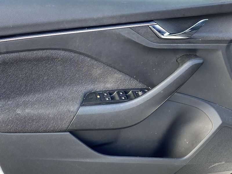 Škoda Scala (2023) 1.0 TSI Style - fotka 22 z 32