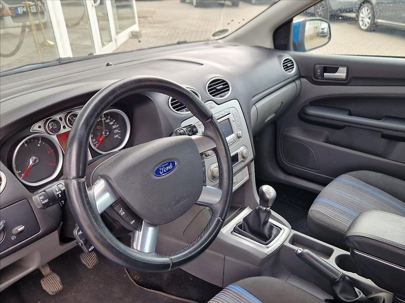 Ford Focus 1,6 TDCi NOVÉ TURBO VELKÝ SERV - fotka 17 z 29