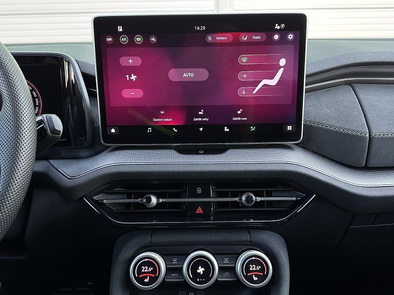 Škoda Kodiaq 2.0TDi 4x4 Sportline 193PS 7MÍ - fotka 29 z 53
