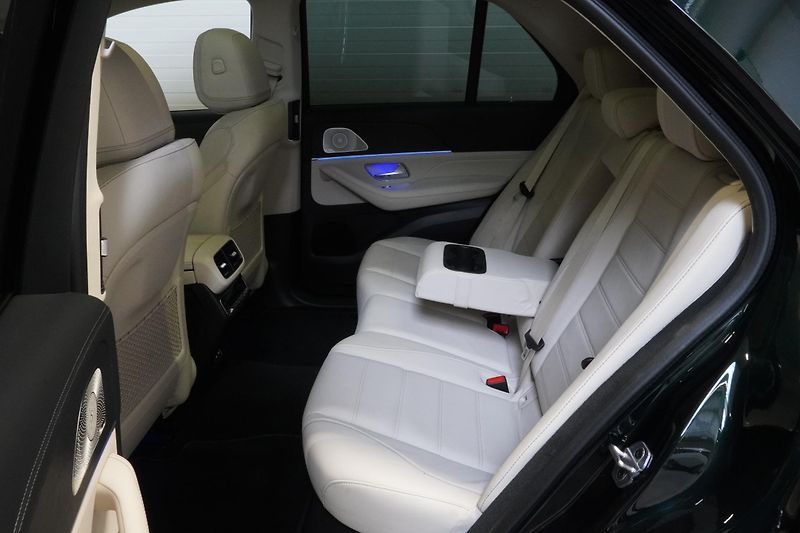 Mercedes-Benz GLE 450d,AMG,ČR,HUD,Vzduch,Dověry - fotka 17 z 37