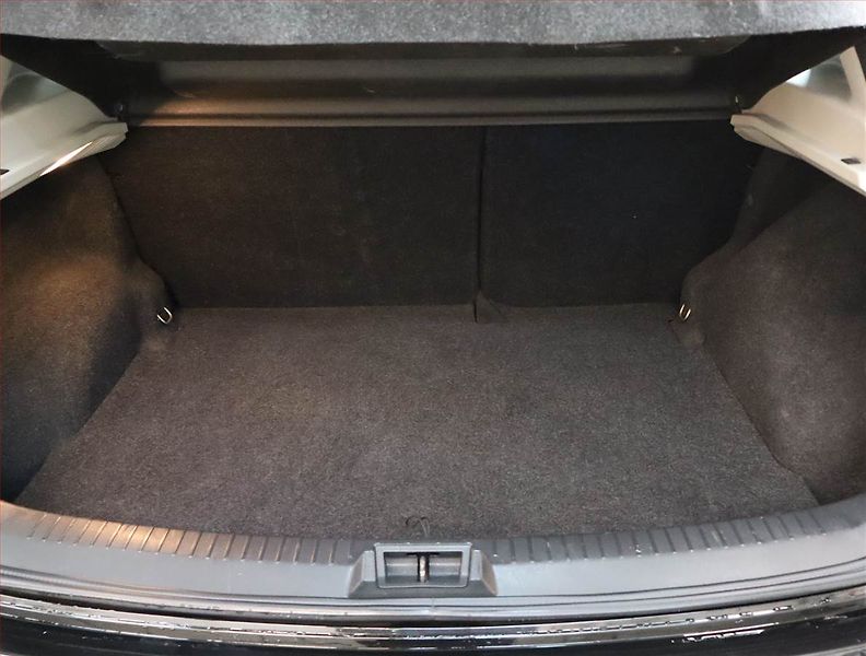 Nissan Qashqai (2011) 1.5 dCi, Tempomat - fotka 14 z 17