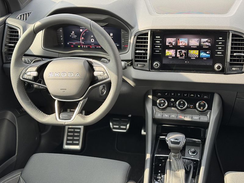 Škoda Karoq (2026) Sportline 1,5 TSI 110 kW DSG - fotka 5 z 32