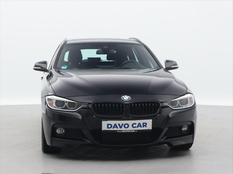 BMW Řada 3 3,0 330d xDrive 190kW M-paket - fotka 2 z 35