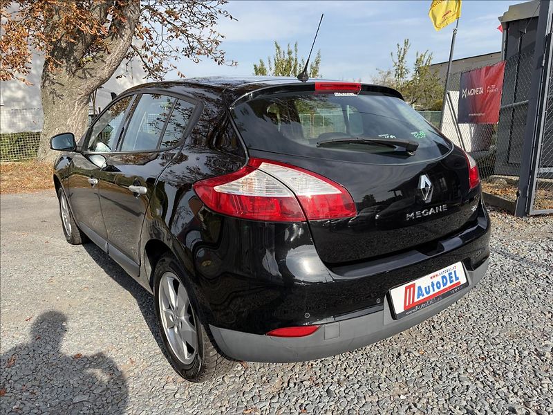Renault Mégane 1,9 DCi 96kW  Tempomat,Senzory - fotka 4 z 40