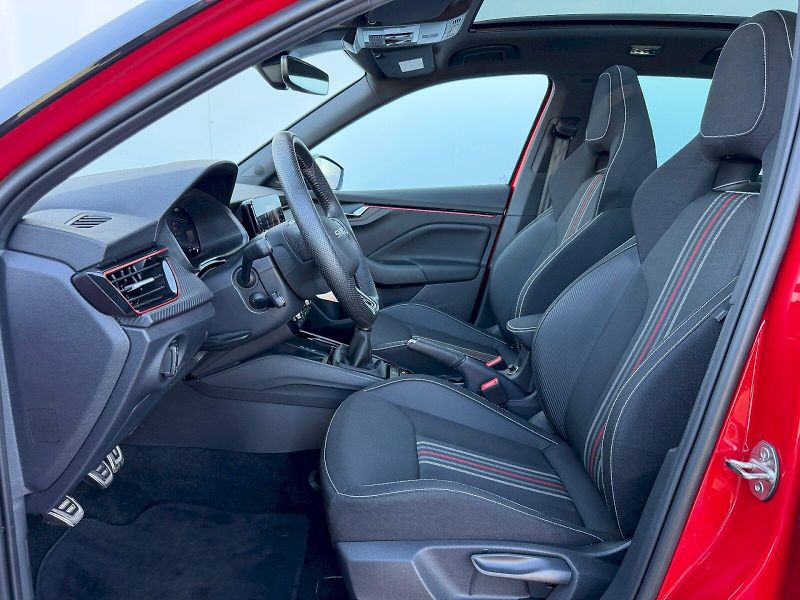 Škoda Kamiq (2025) 1.0TSI 85kW Monte Carlo - fotka 5 z 35