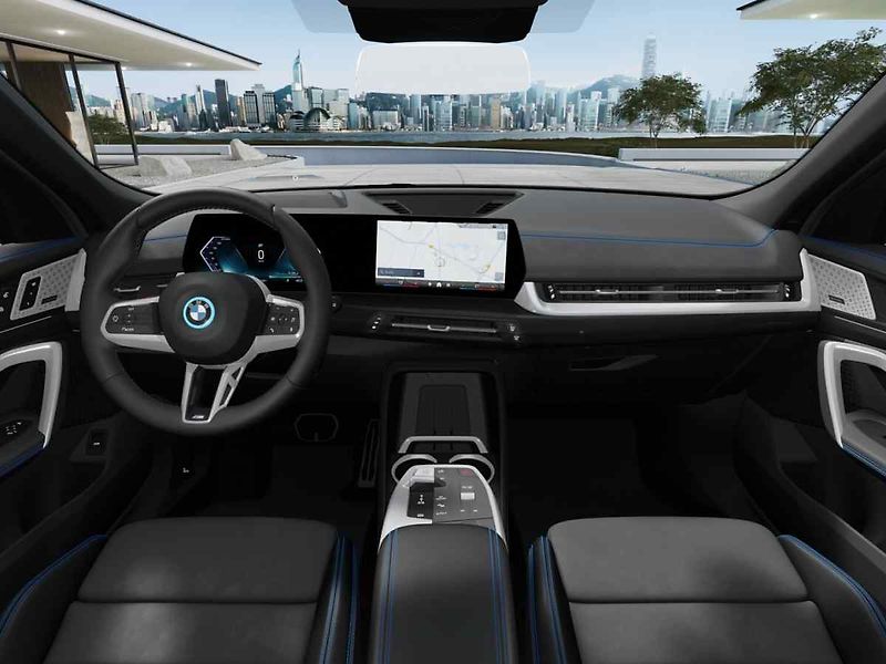 BMW iX2 - fotka 7 z 10