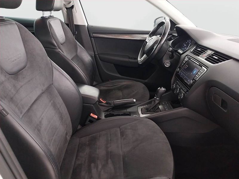 Škoda Octavia (2015) Scout 2.0 TDI, 4X4, Automat - fotka 9 z 22