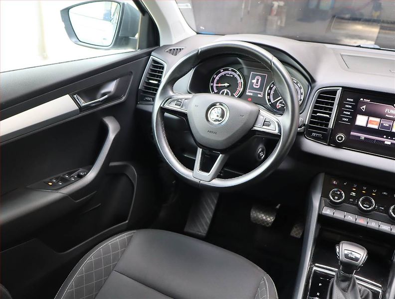 Škoda Karoq (2018) 1.5 TSI, Automat, Tempomat - fotka 7 z 16