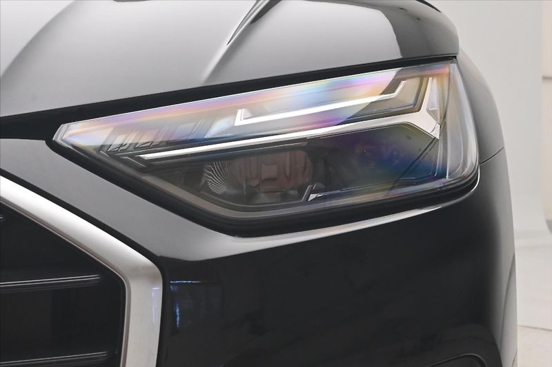 Audi Q5 2,0 50TFSIe 195kW 4x4 S-Tronic - fotka 30 z 32