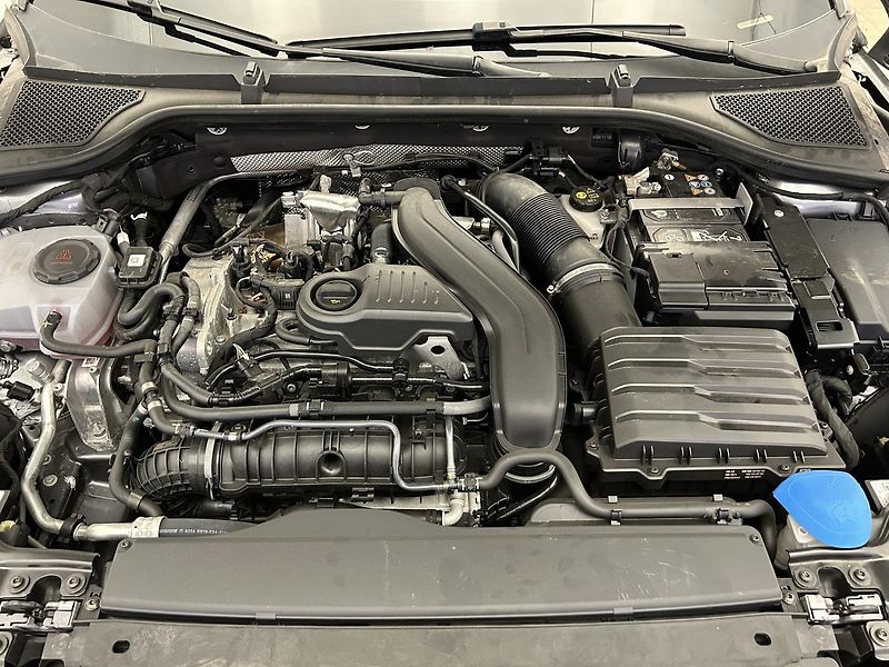 Škoda Octavia 1.5 TSI Top selection - fotka 25 z 25