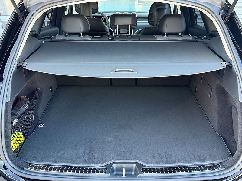 Mercedes-Benz GLC 200 d 4MATIC - fotka 12 z 35