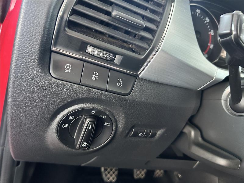 Škoda Fabia 1,0   MPI 55kW,SERVISKA,DPH - fotka 10 z 17