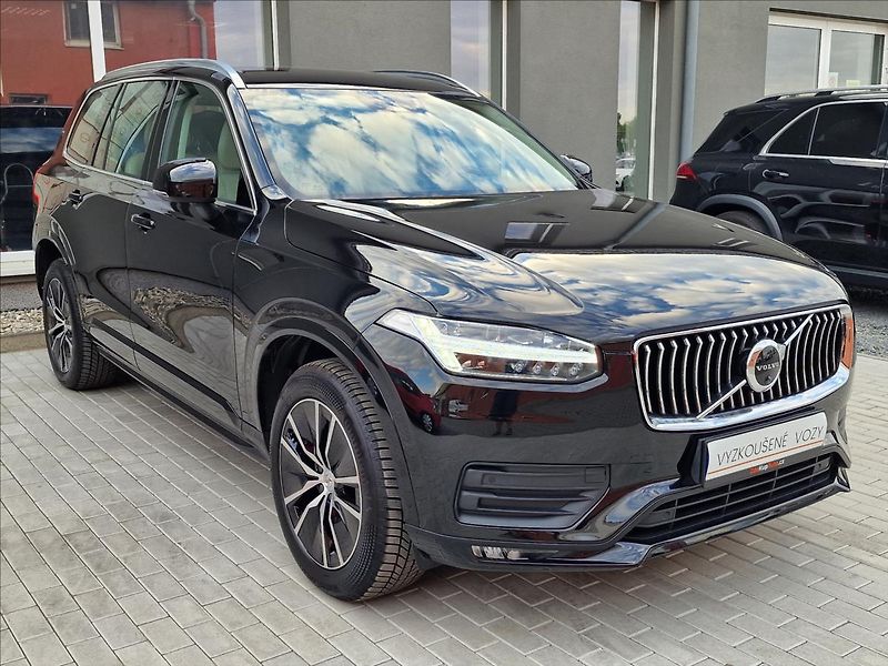 Volvo XC90 B5 AWD Momentum Pro Auto,1Maj - fotka 3 z 50