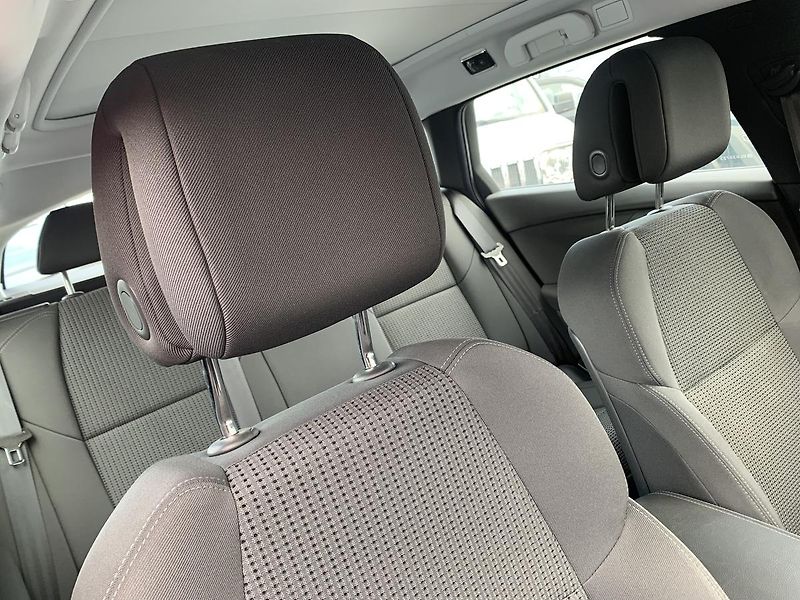 Peugeot 508 SW 2.0HDi PANORAMA NAVI KLIMA - fotka 38 z 45