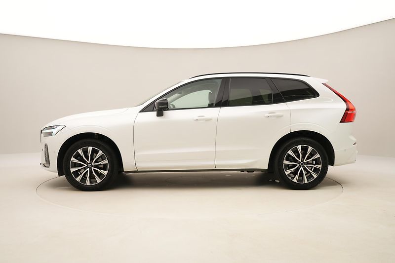 Volvo XC60 B4 AWD PLUS DARK AUT CZ 1.maj - fotka 9 z 58