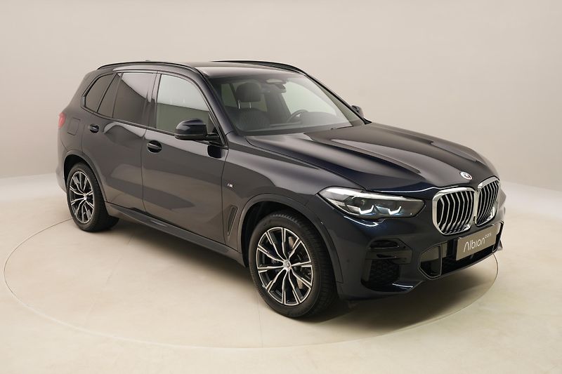 BMW X5 xDRIVE 30d M-PAKET AUT CZ - fotka 16 z 85